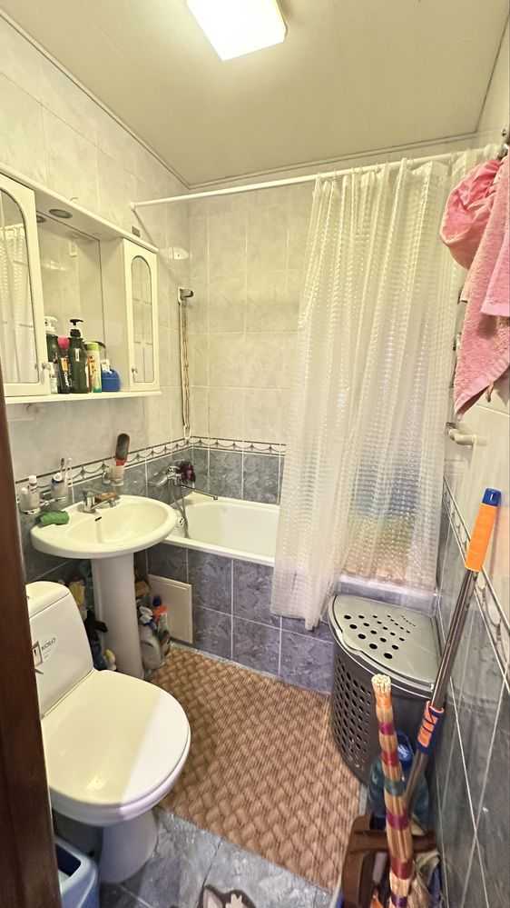 Продаж 2-кімнатної квартири 45 м², Будівельників вул., 14А