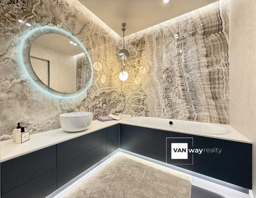 Продажа 4-комнатной квартиры 126.7 м², Никольско-Слободская ул., 3А