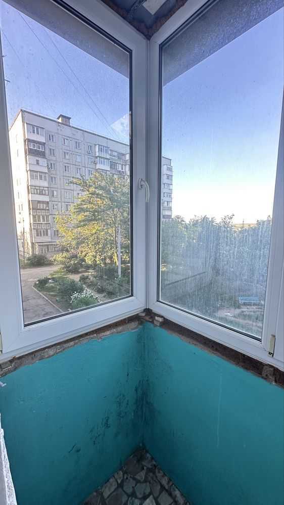 Продаж 4-кімнатної квартири 80.4 м², Героїв України просп., 75В
