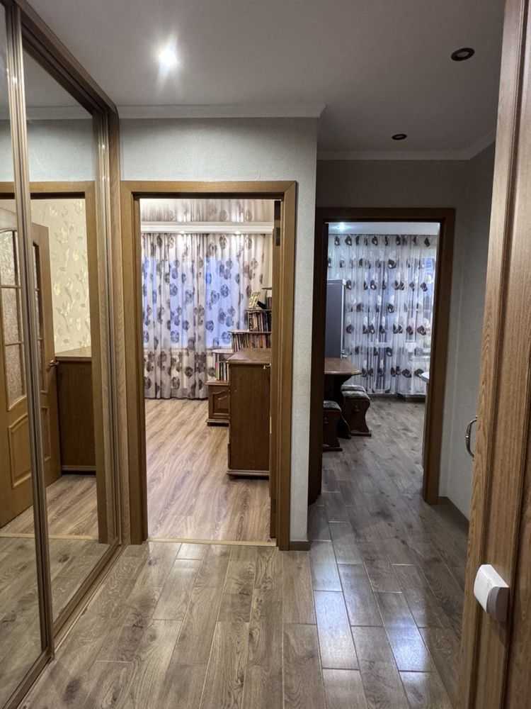 Продаж 1-кімнатної квартири 38 м², Правди, 10Б