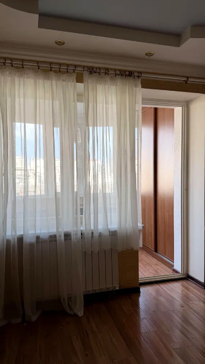 Продажа 3-комнатной квартиры 132 м², Вышгородская ул., 45/2