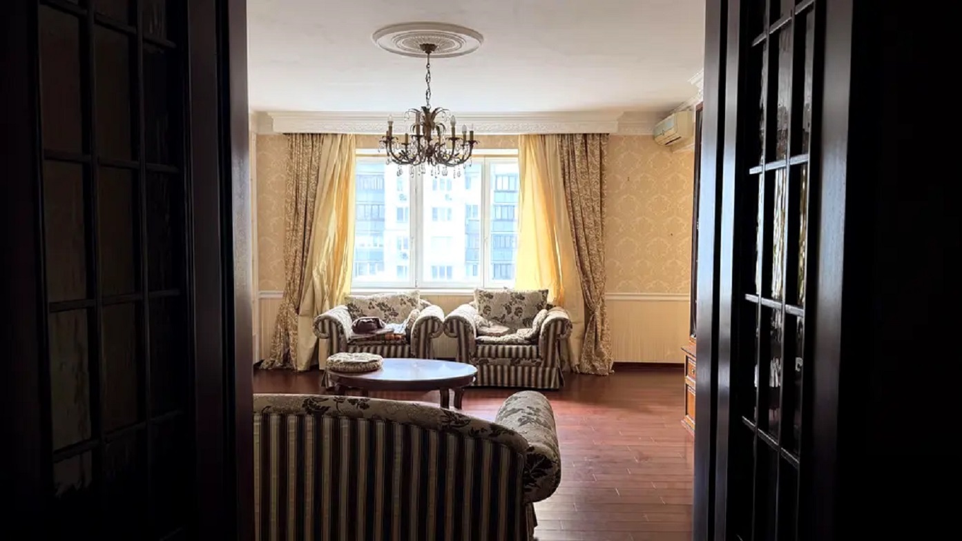 Продажа 3-комнатной квартиры 132 м², Вышгородская ул., 45/2