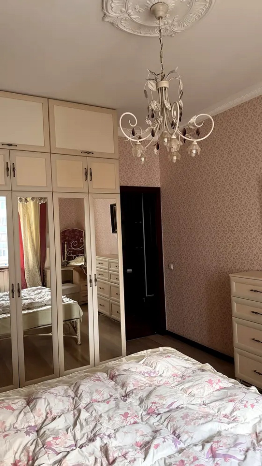 Продажа 3-комнатной квартиры 132 м², Вышгородская ул., 45/2