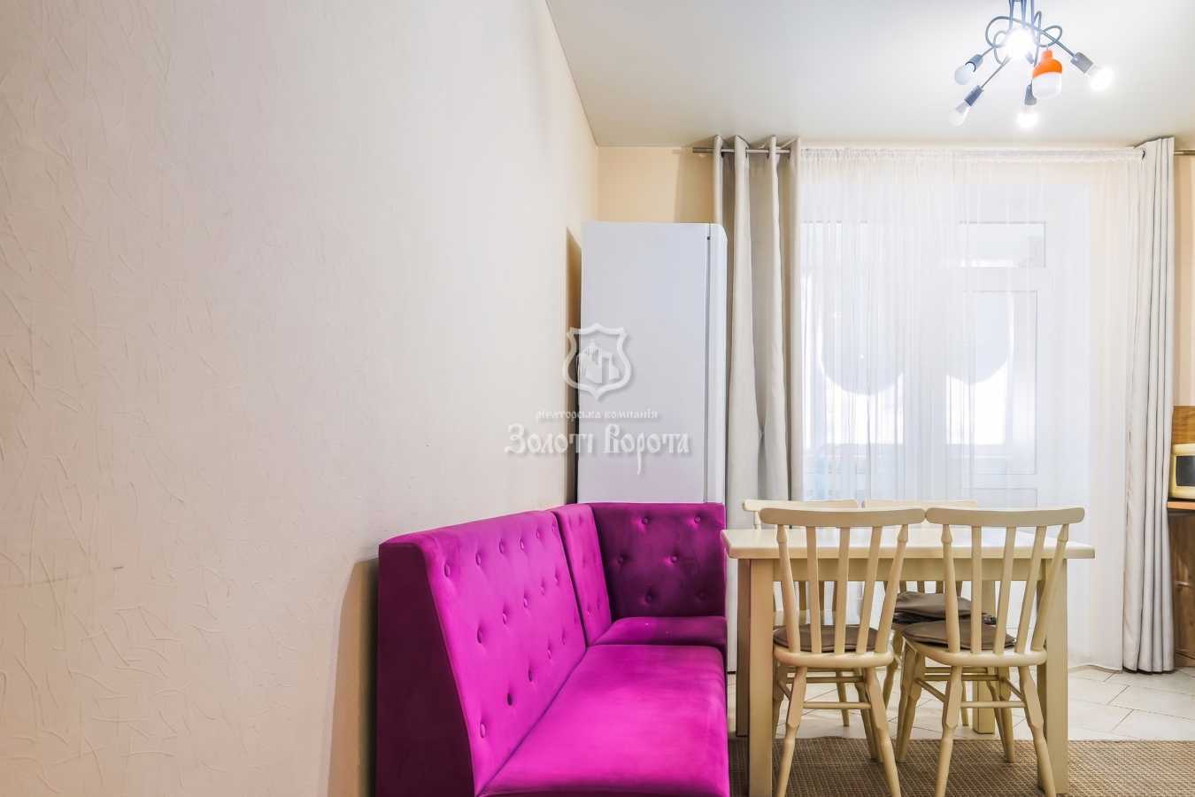 Продаж 2-кімнатної квартири 59.1 м², Боголюбова вул., 41
