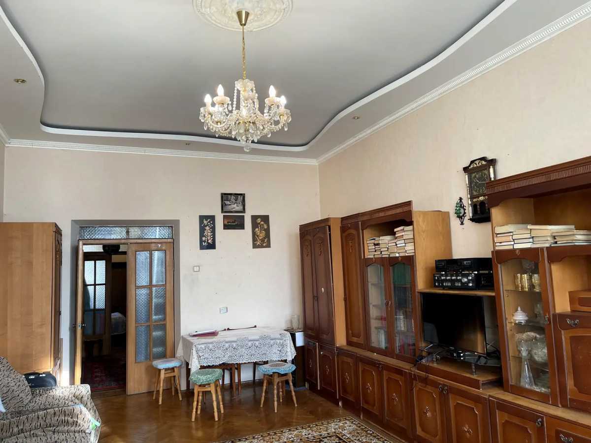 Продажа 2-комнатной квартиры 68 м², Институтская ул., 13А