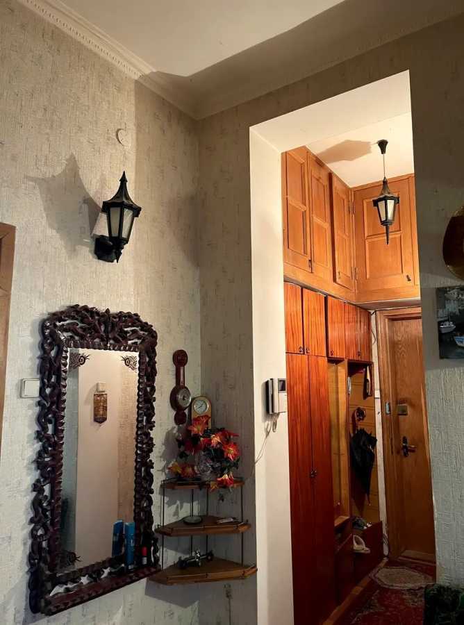 Продажа 2-комнатной квартиры 68 м², Институтская ул., 13А