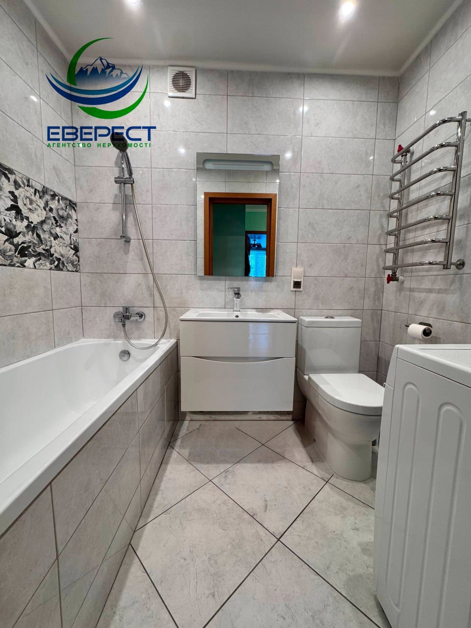 Продаж 3-кімнатної квартири 50 м², Львівська вул.