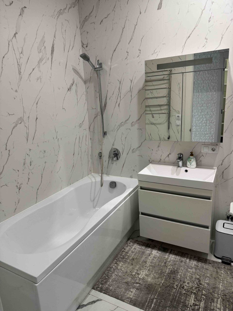 Продажа 2-комнатной квартиры 63 м², Профессорская ул., 34