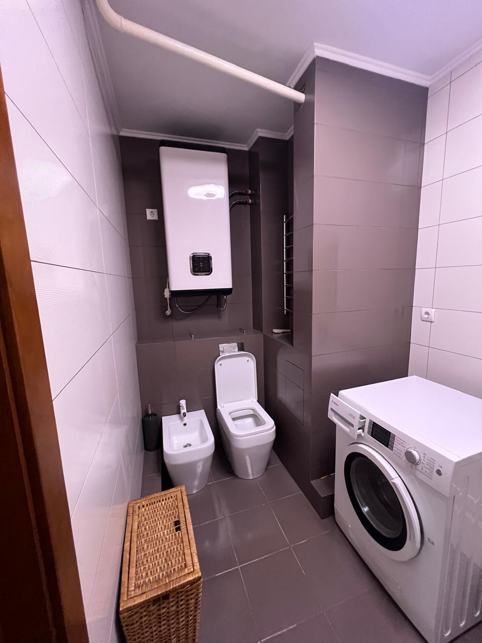 Оренда 2-кімнатної квартири 66 м², Драгоманова вул., 12А