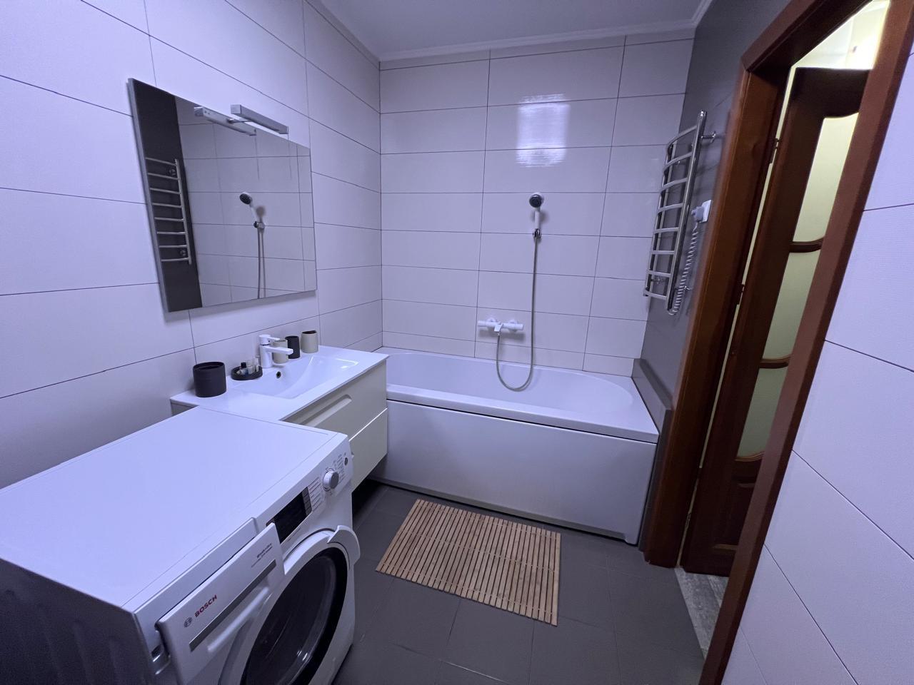 Оренда 2-кімнатної квартири 66 м², Драгоманова вул., 12А