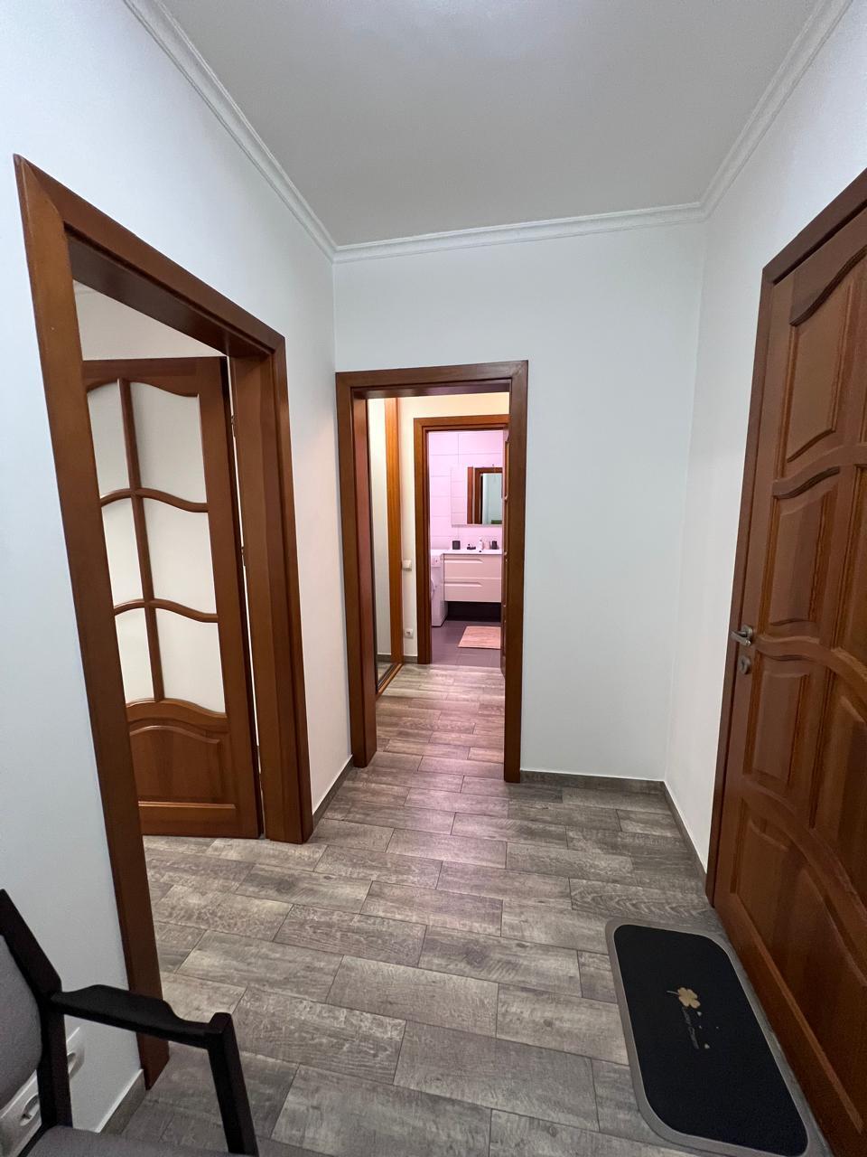 Оренда 2-кімнатної квартири 66 м², Драгоманова вул., 12А