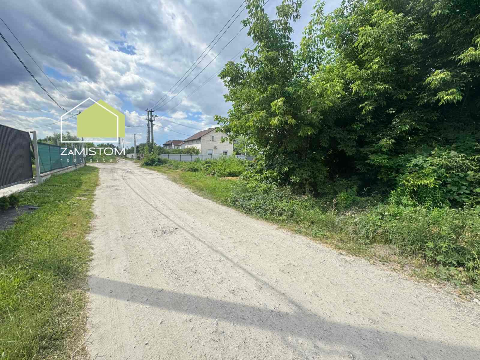 Продаж ділянки під індивідуальне житлове будівництво 6 соток
