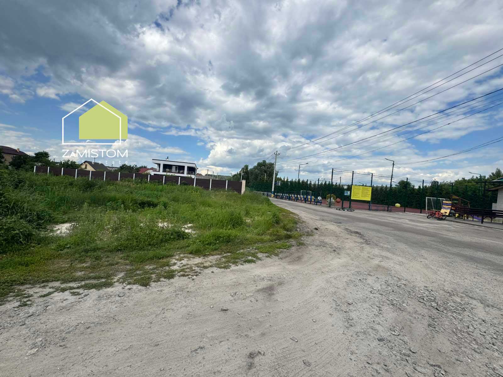 Продаж ділянки під індивідуальне житлове будівництво 6 соток