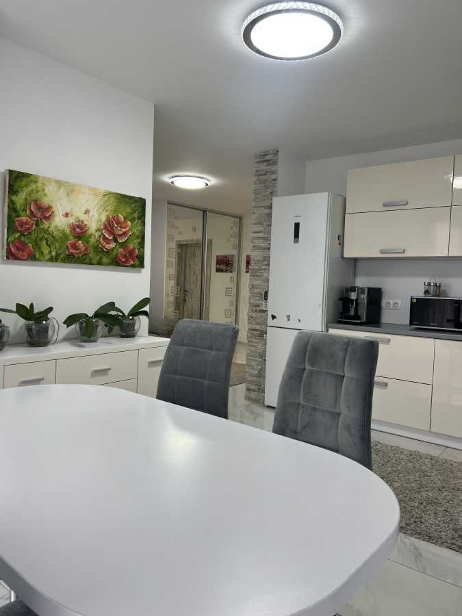 Оренда 2-кімнатної квартири 50 м², Урлівська вул., 23Г