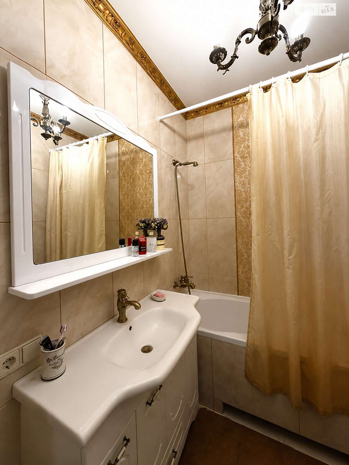 Продаж 2-кімнатної квартири 63 м², Єлізавети Пелехової вул., Чавдар 8