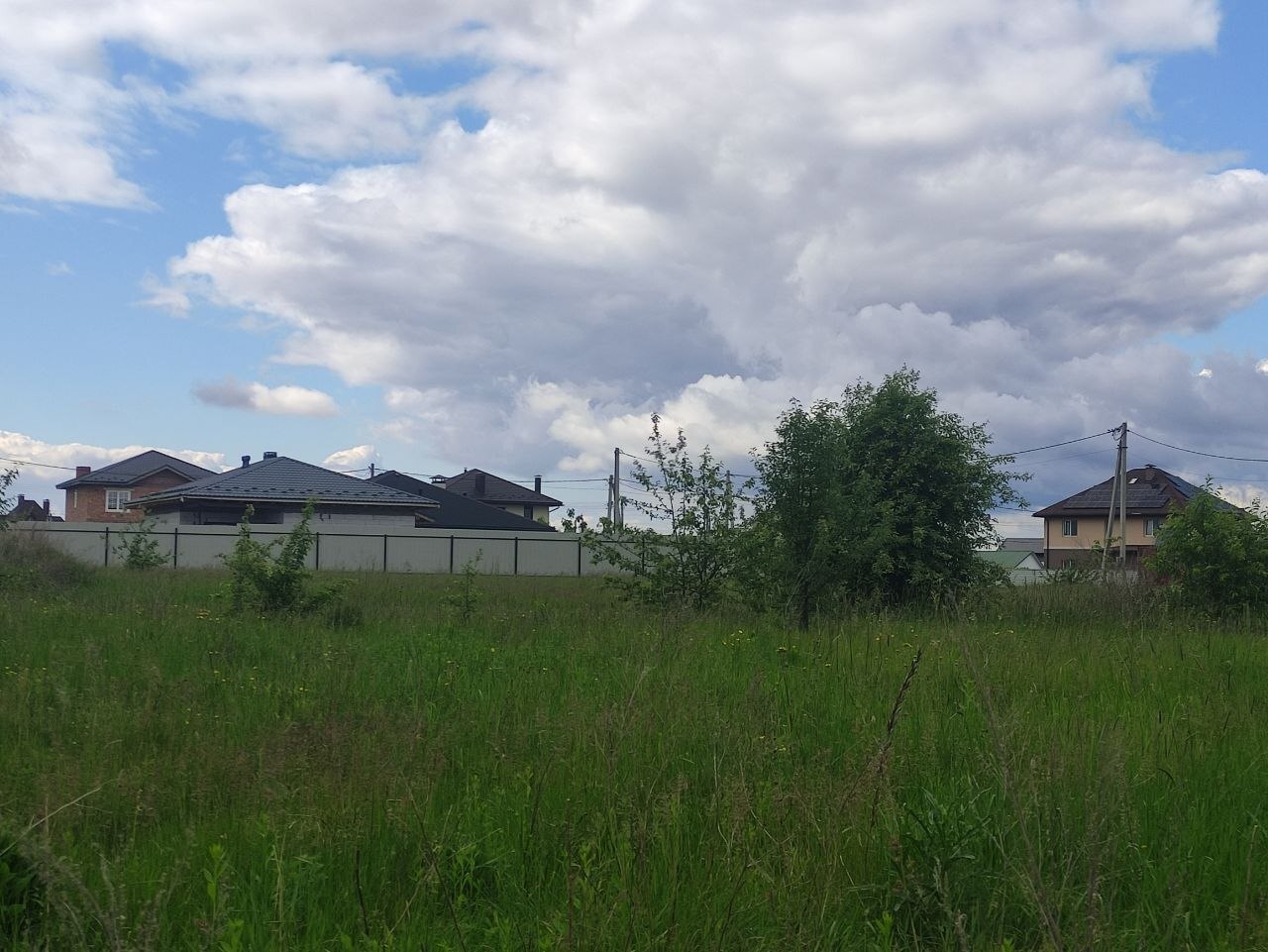 Продажа участка под индивидуальное жилое строительство 12 соток