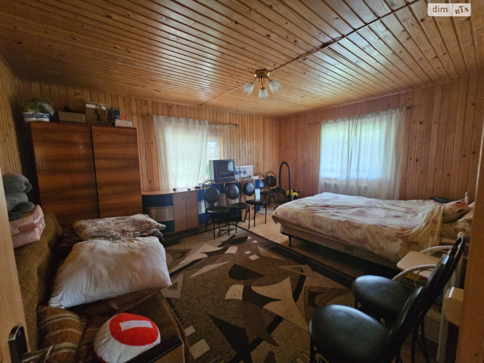 Продаж будинку 200 м²
