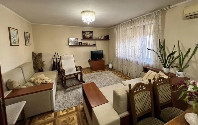 Продажа 3-комнатной квартиры 100 м², Малиновского Маршала ул.