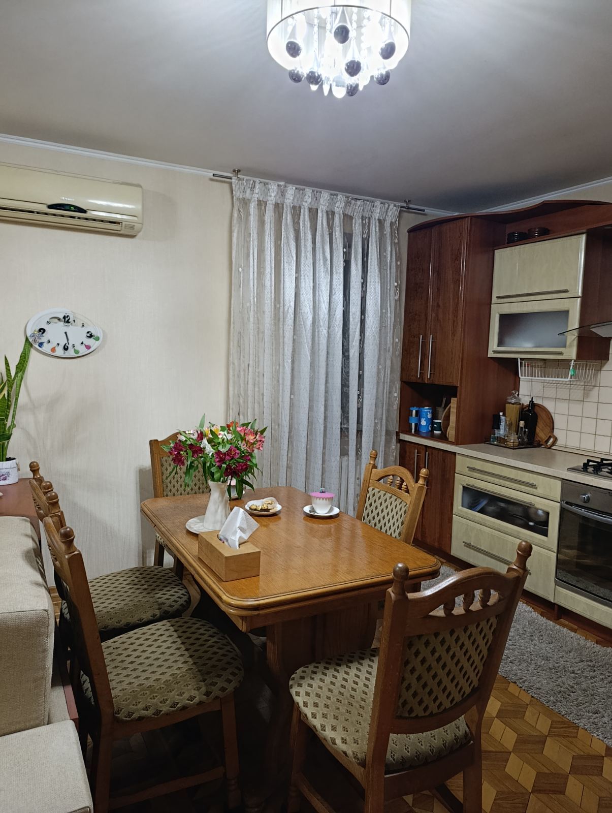 Продажа 3-комнатной квартиры 100 м², Малиновского Маршала ул.