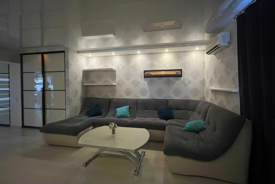 Продаж 3-кімнатної квартири 83 м², Армійська вул.