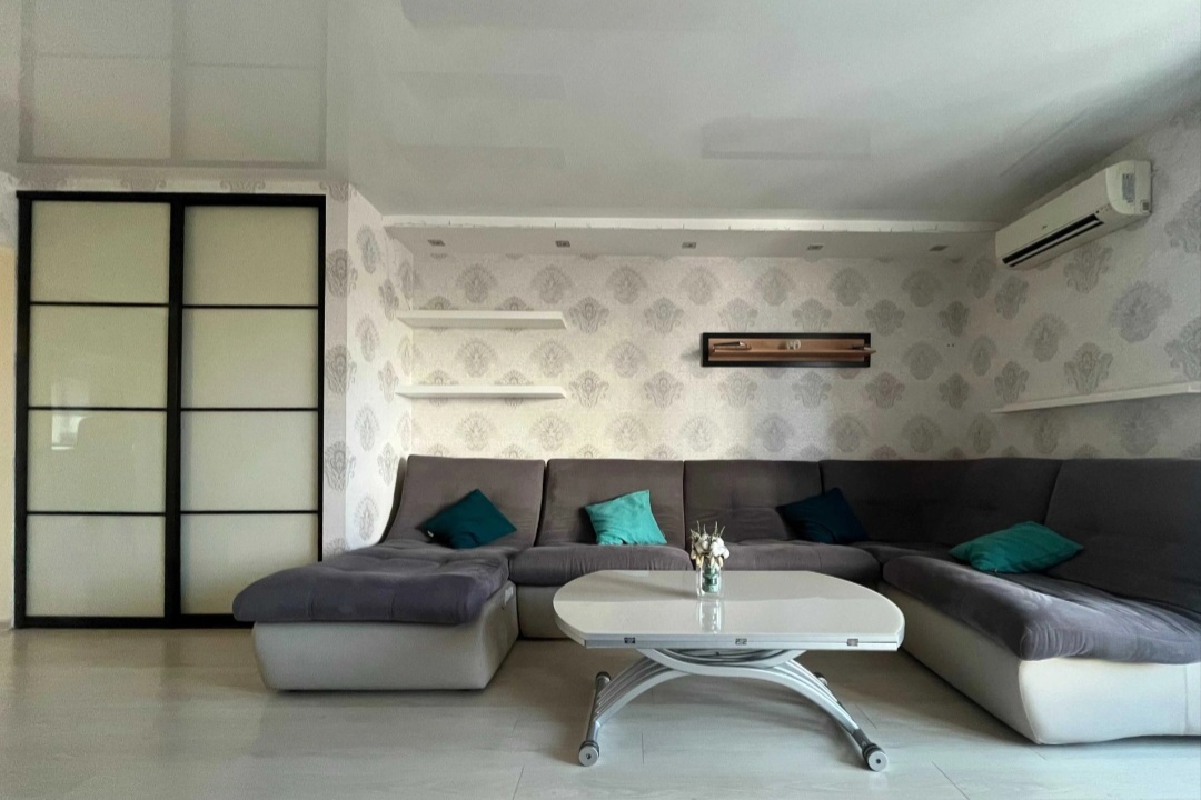Продаж 3-кімнатної квартири 83 м², Армійська вул.