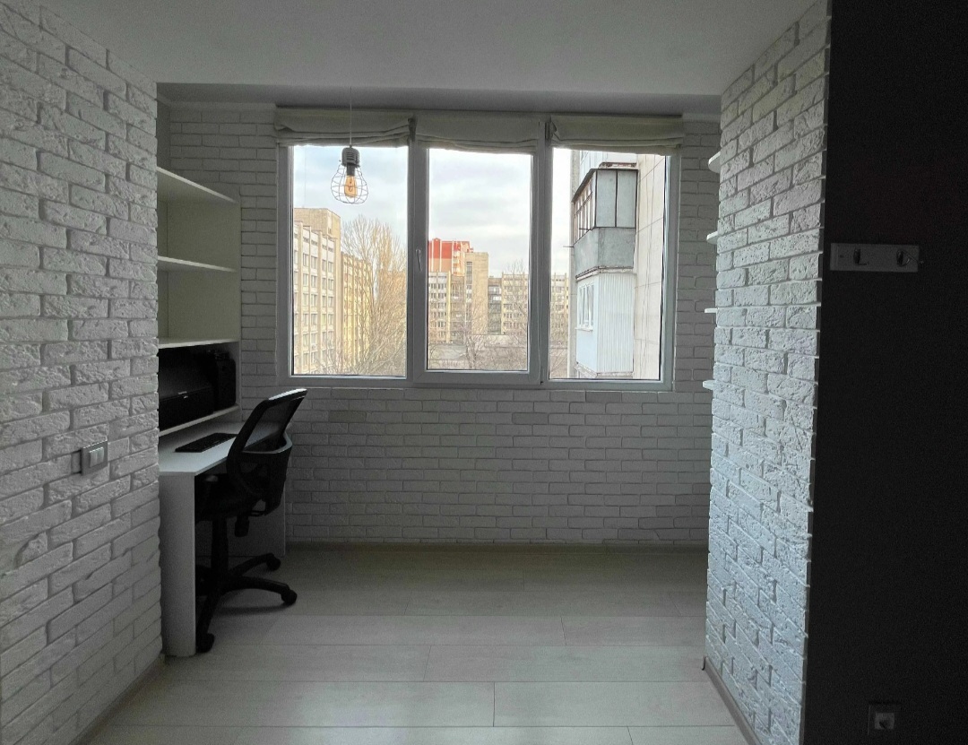 Продаж 3-кімнатної квартири 83 м², Армійська вул.