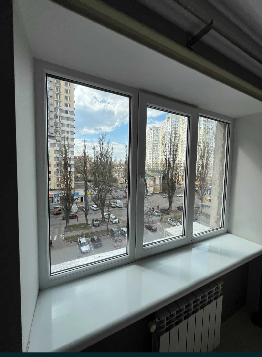 Продаж 3-кімнатної квартири 83 м², Армійська вул.
