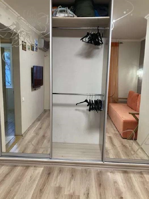 Продаж 1-кімнатної квартири 28 м², Івана Микитенка вул., 9