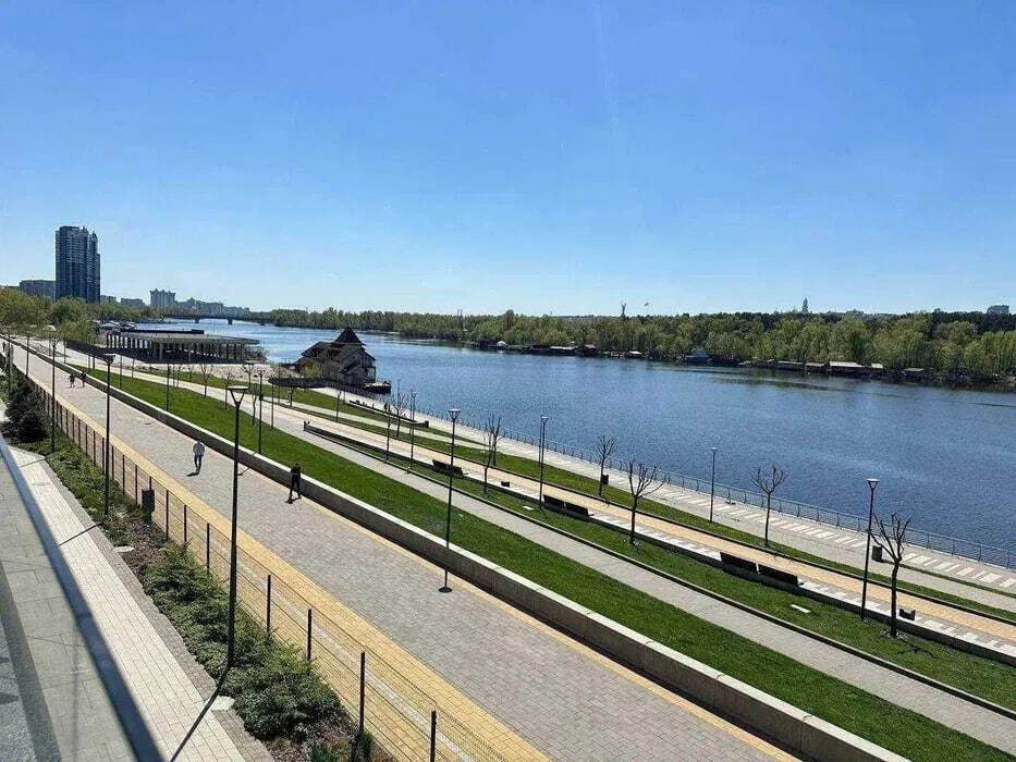 Продаж 1-кімнатної квартири 52.5 м², Микільсько-Слобідська вул.