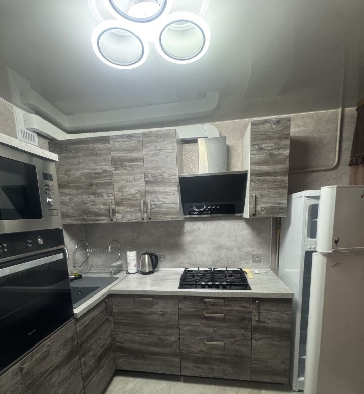 Аренда 2-комнатной квартиры 60 м², Родимцева ул., 16