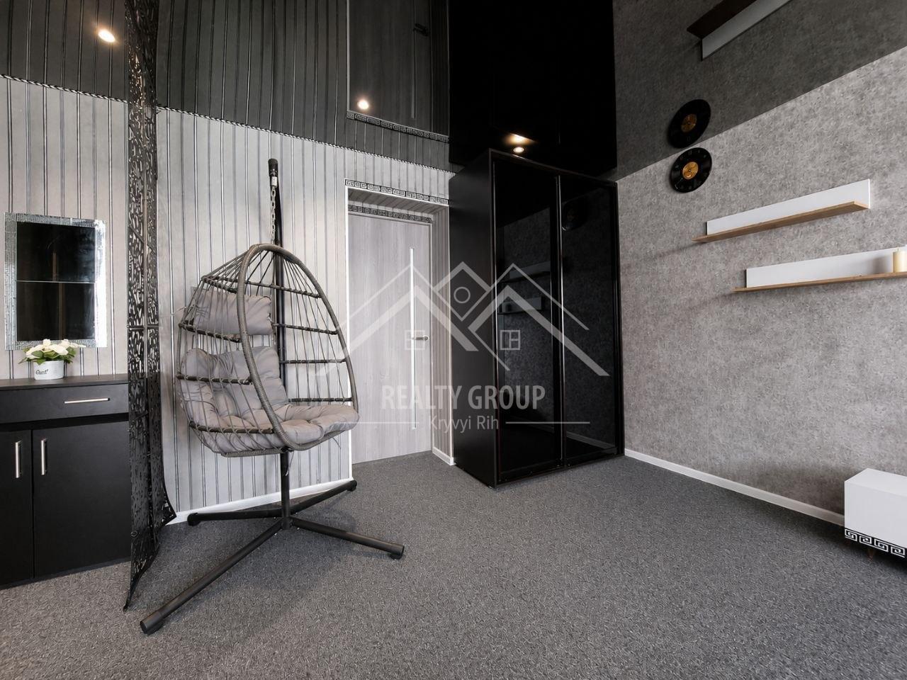 Продаж 2-кімнатної квартири 43 м², Металлургов просп., 9
