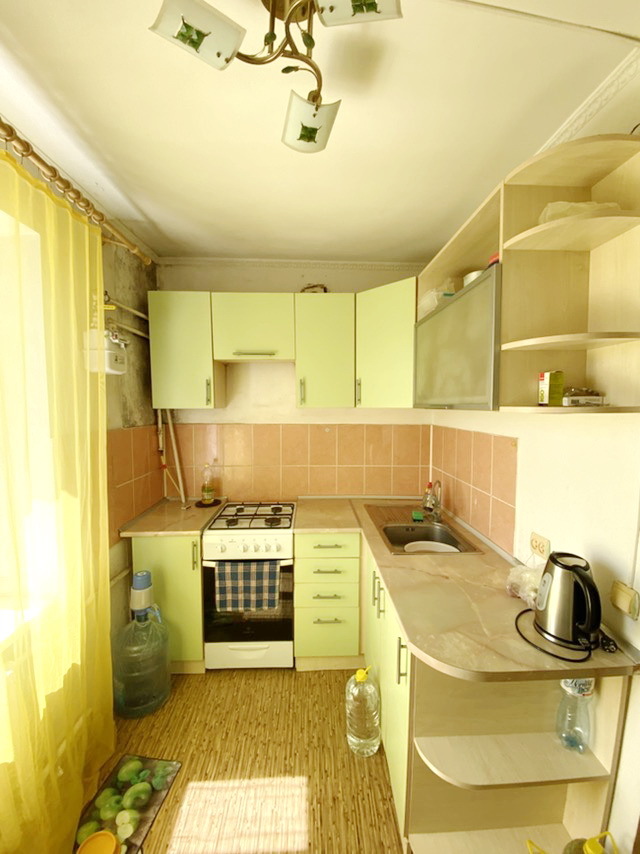Продаж 1-кімнатної квартири 29.1 м², Озерна вул.