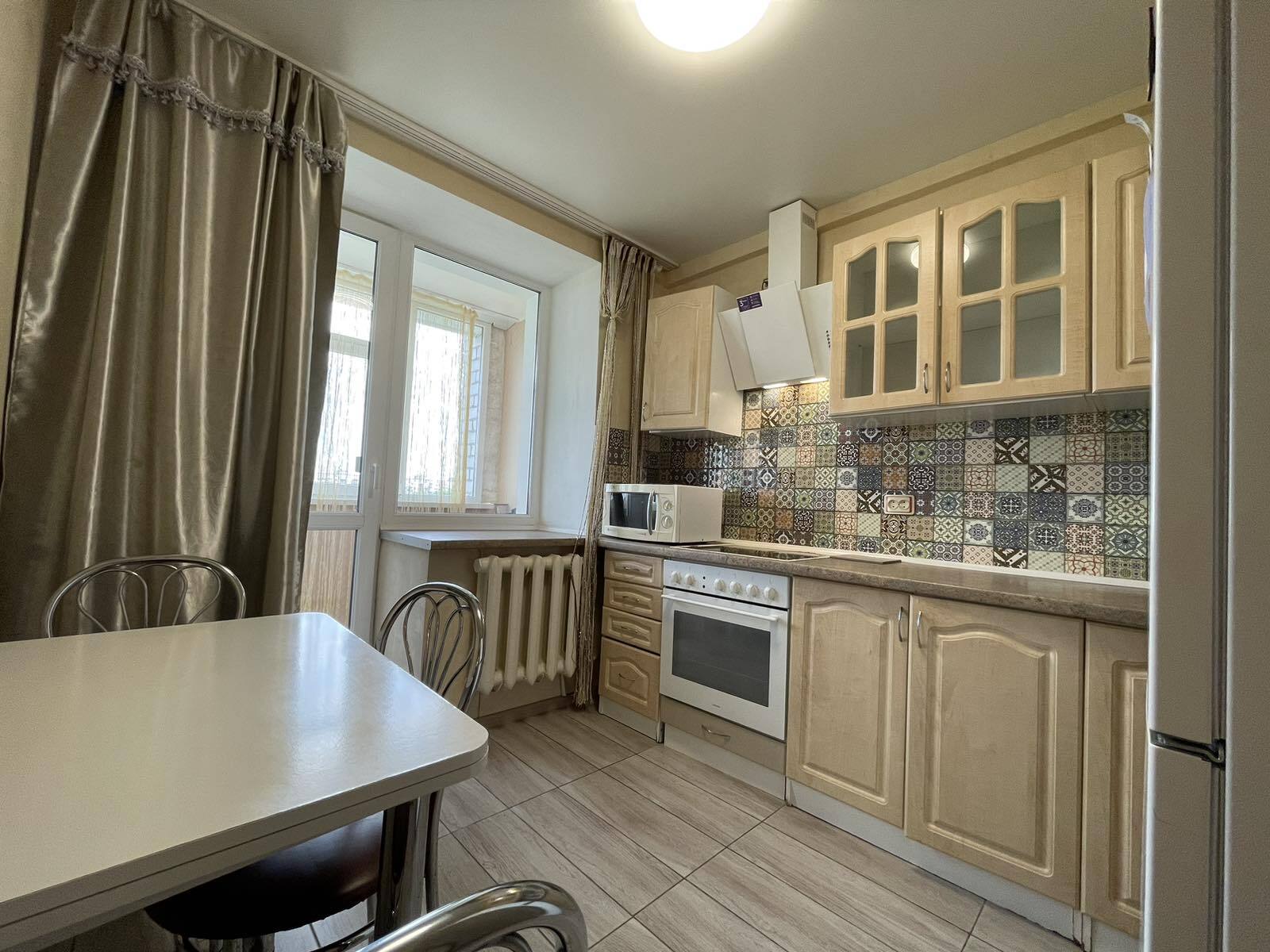 Оренда 1-кімнатної квартири 40 м², Олександра Поля просп., 98В