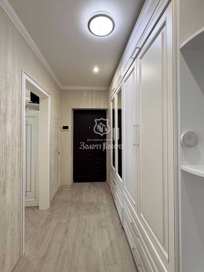 Продажа 2-комнатной квартиры 61.1 м², Радистов ул., 34А