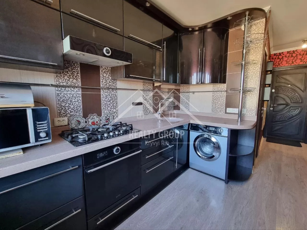Продаж 3-кімнатної квартири 59 м², Українська вул., 3