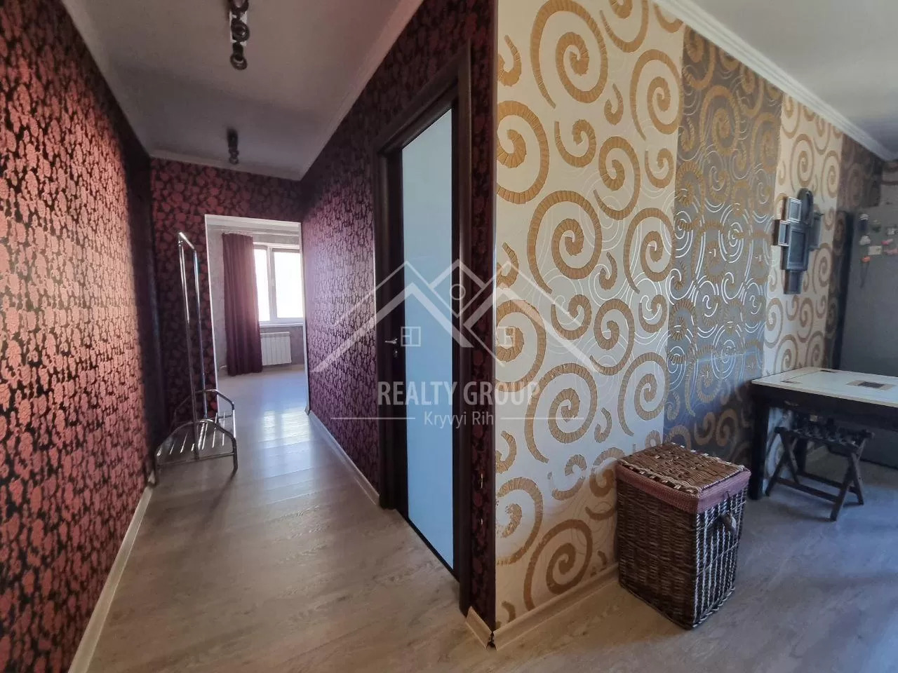 Продаж 3-кімнатної квартири 59 м², Українська вул., 3