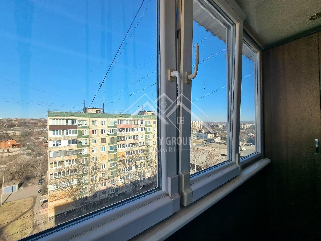 Продаж 3-кімнатної квартири 59 м², Українська вул., 3