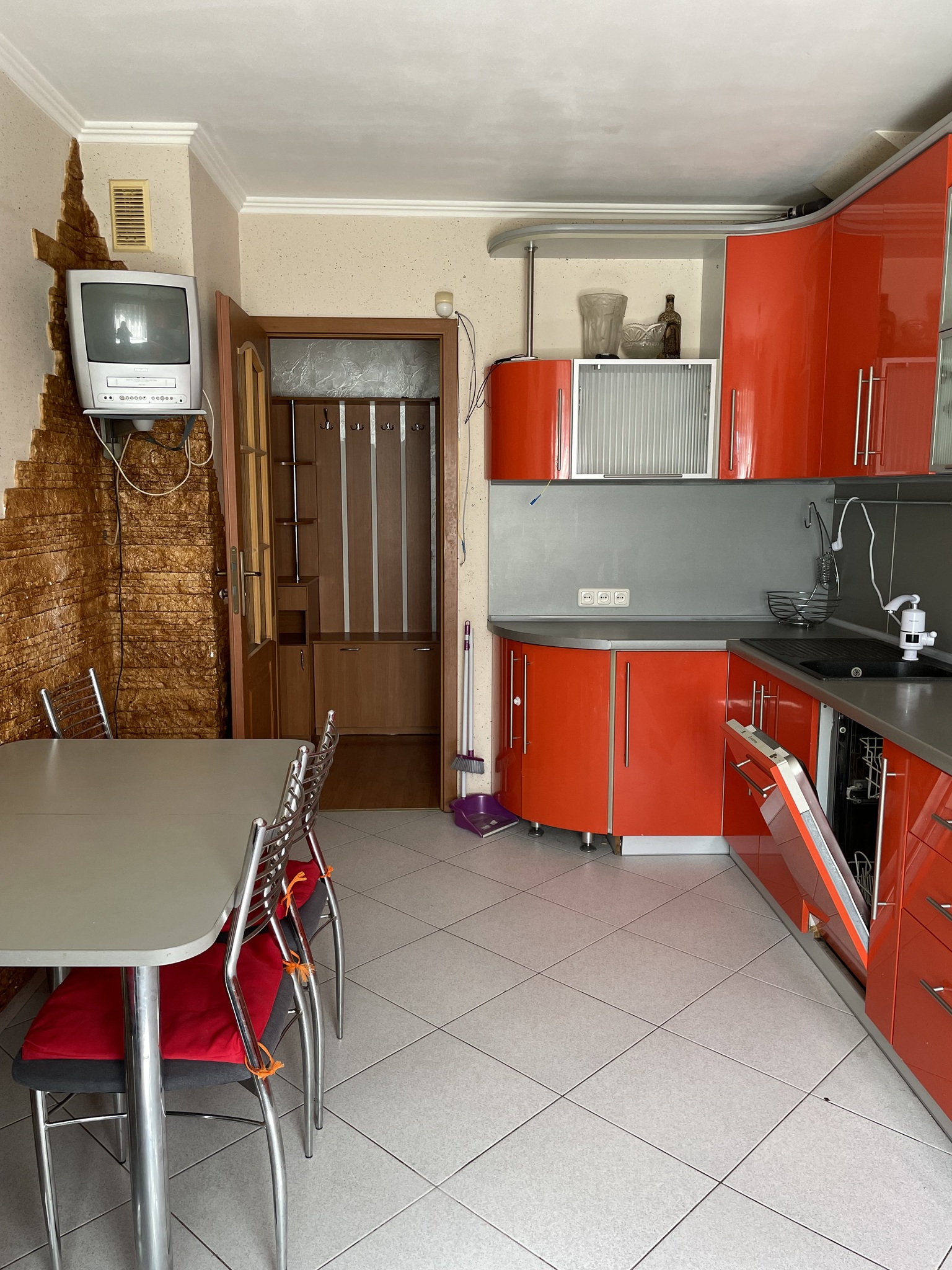 Оренда 3-кімнатної квартири 70 м², Рубана вул., 21