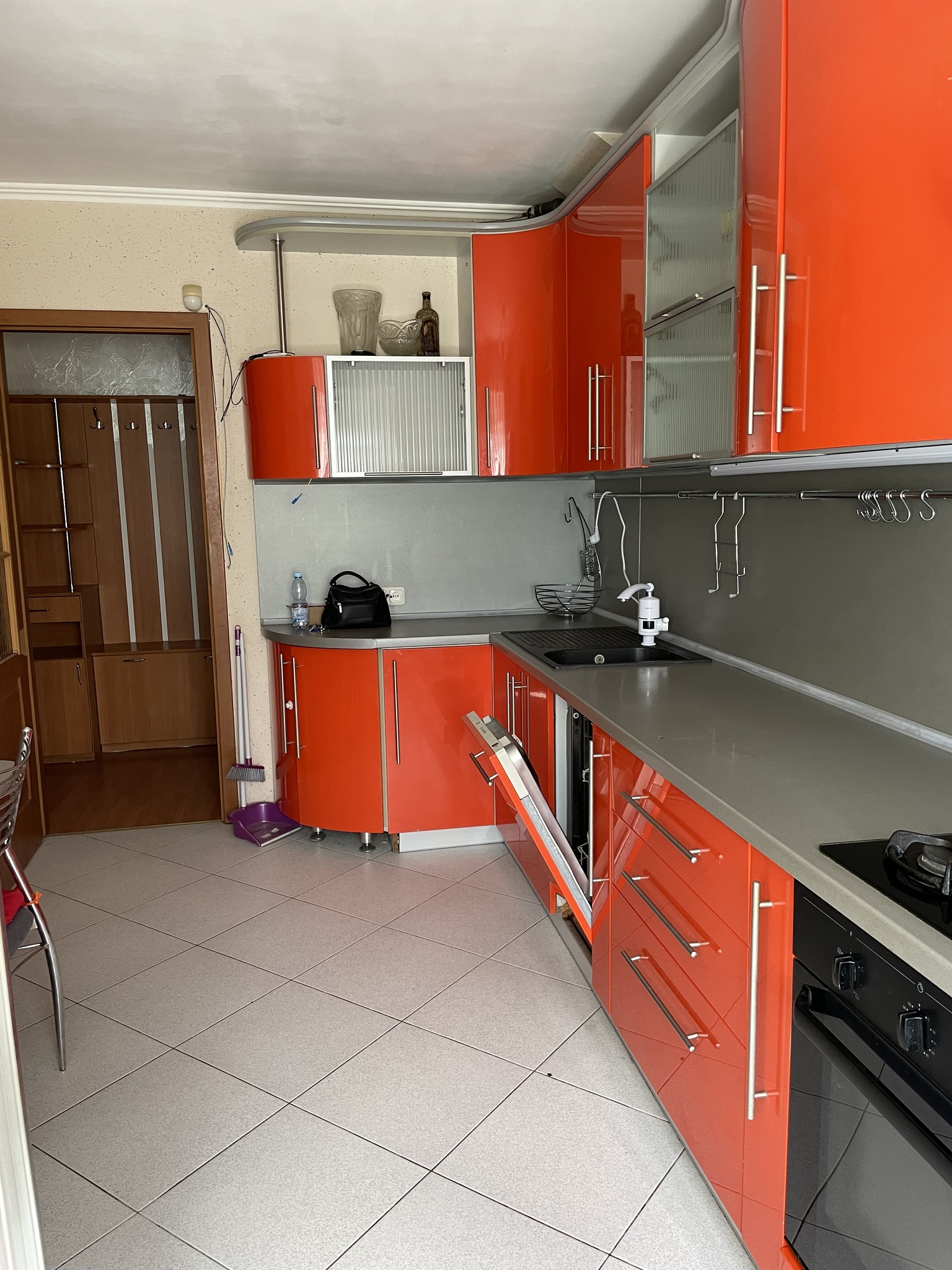 Оренда 3-кімнатної квартири 70 м², Рубана вул., 21