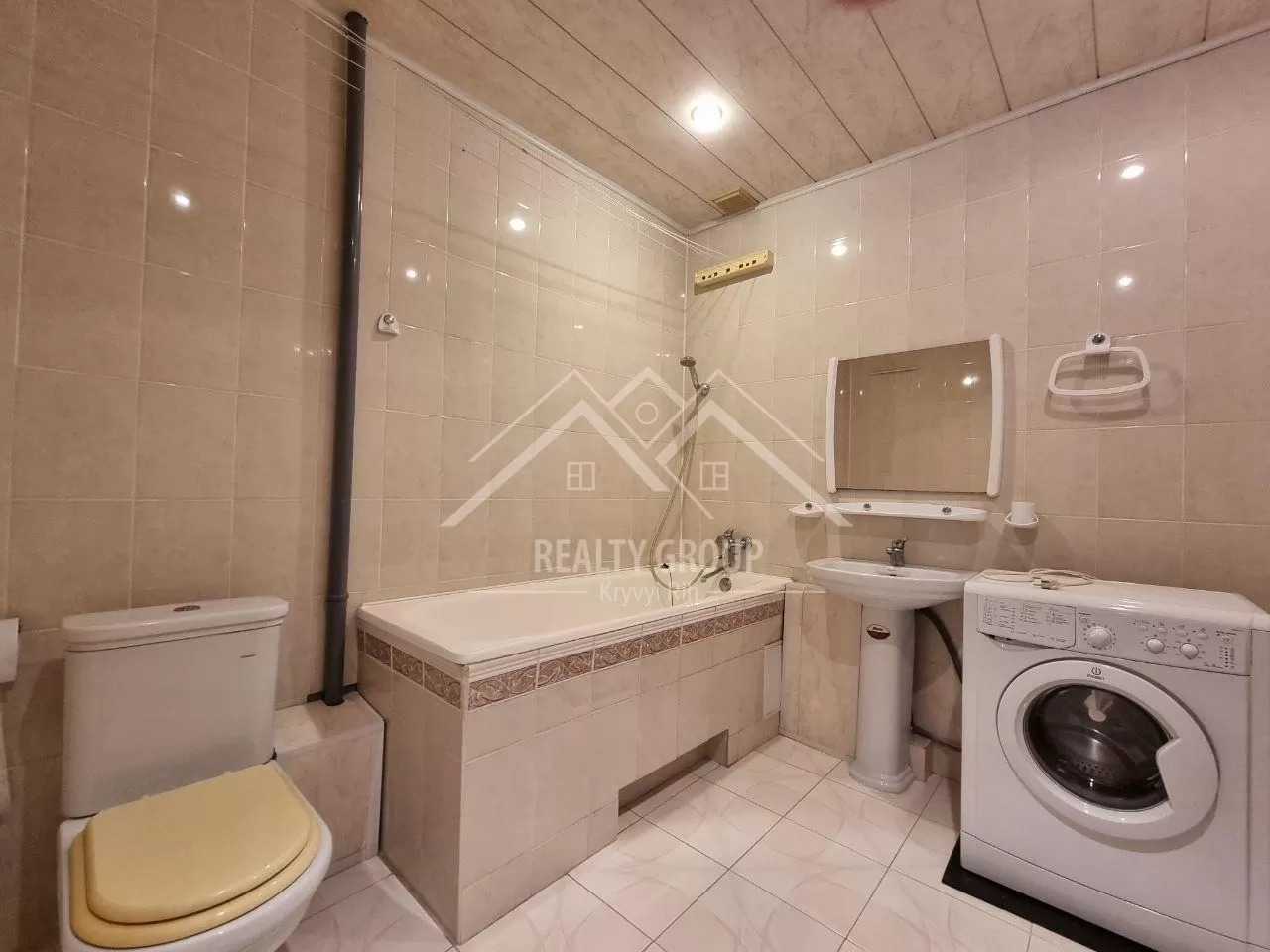 Продаж 3-кімнатної квартири 85.3 м², Соборності вул., 16
