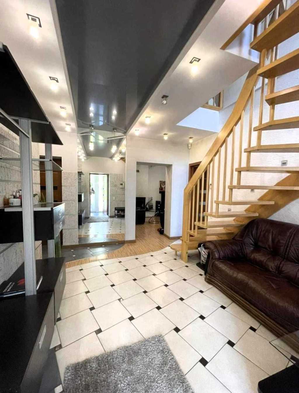 Продажа дома 179.8 м², Глибочицька