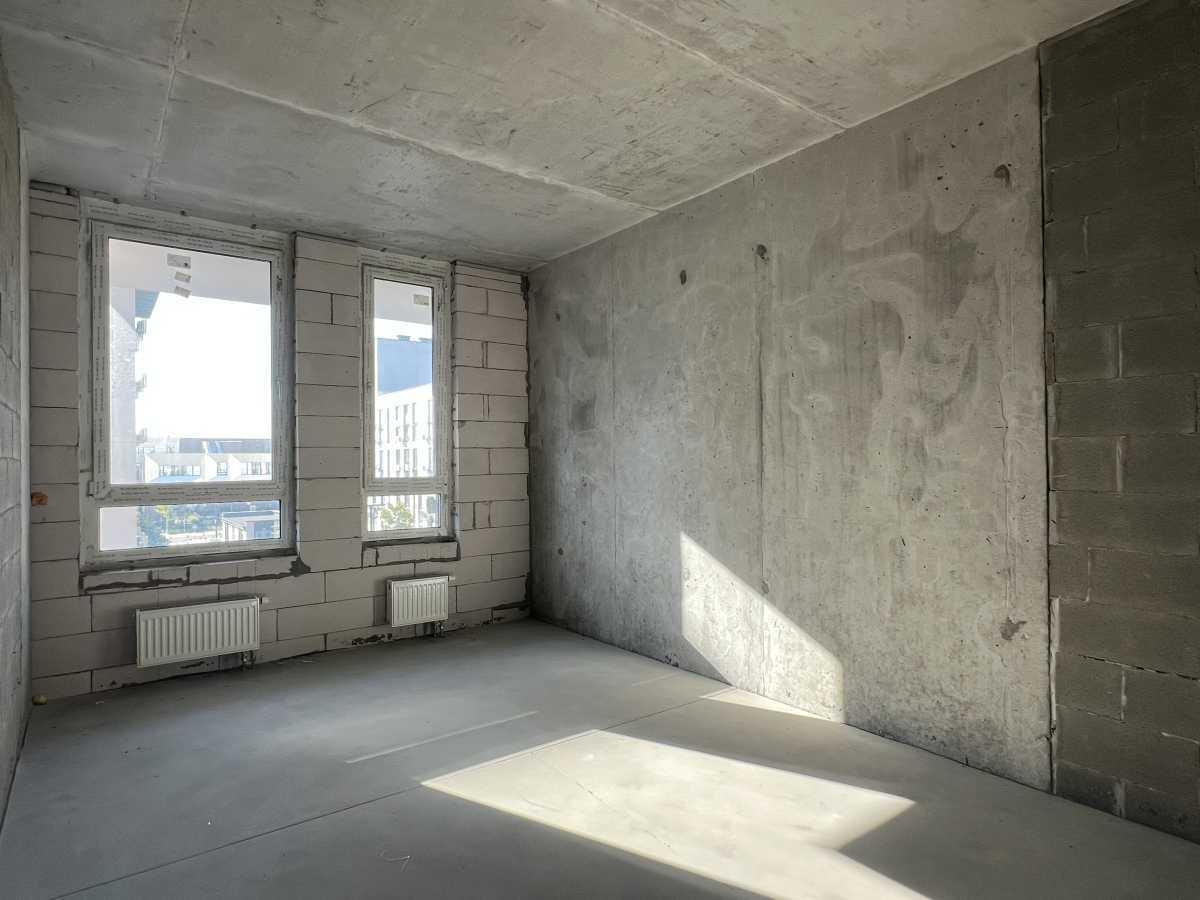 Продаж 3-кімнатної квартири 78 м², Салютна вул., 2