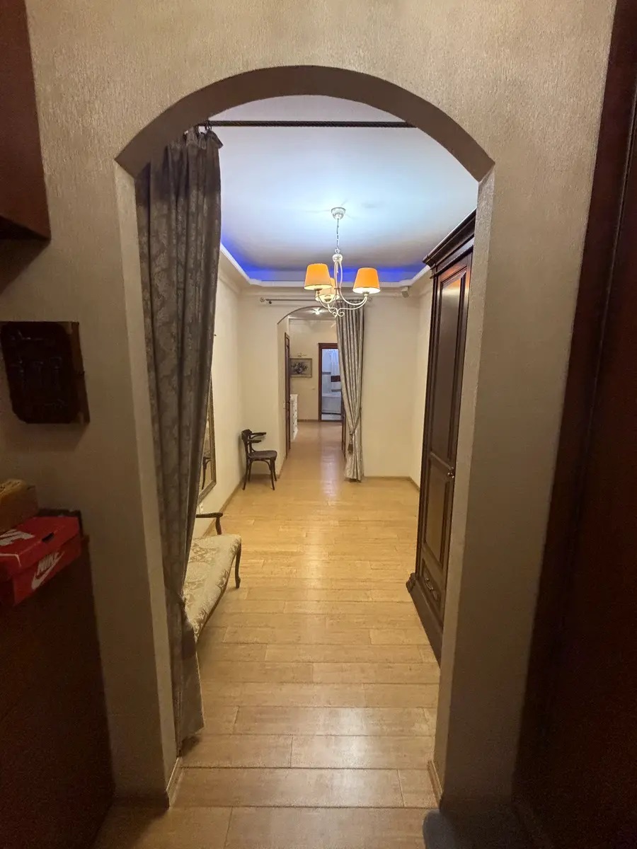 Продажа 3-комнатной квартиры 135 м², Вышгородская ул., 45/2