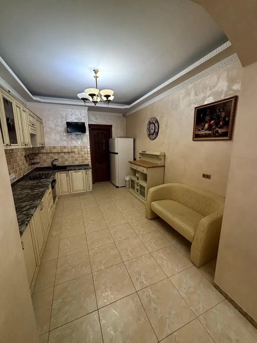Продажа 3-комнатной квартиры 135 м², Вышгородская ул., 45/2