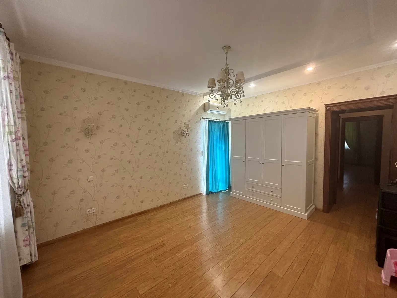 Продажа 3-комнатной квартиры 135 м², Вышгородская ул., 45/2