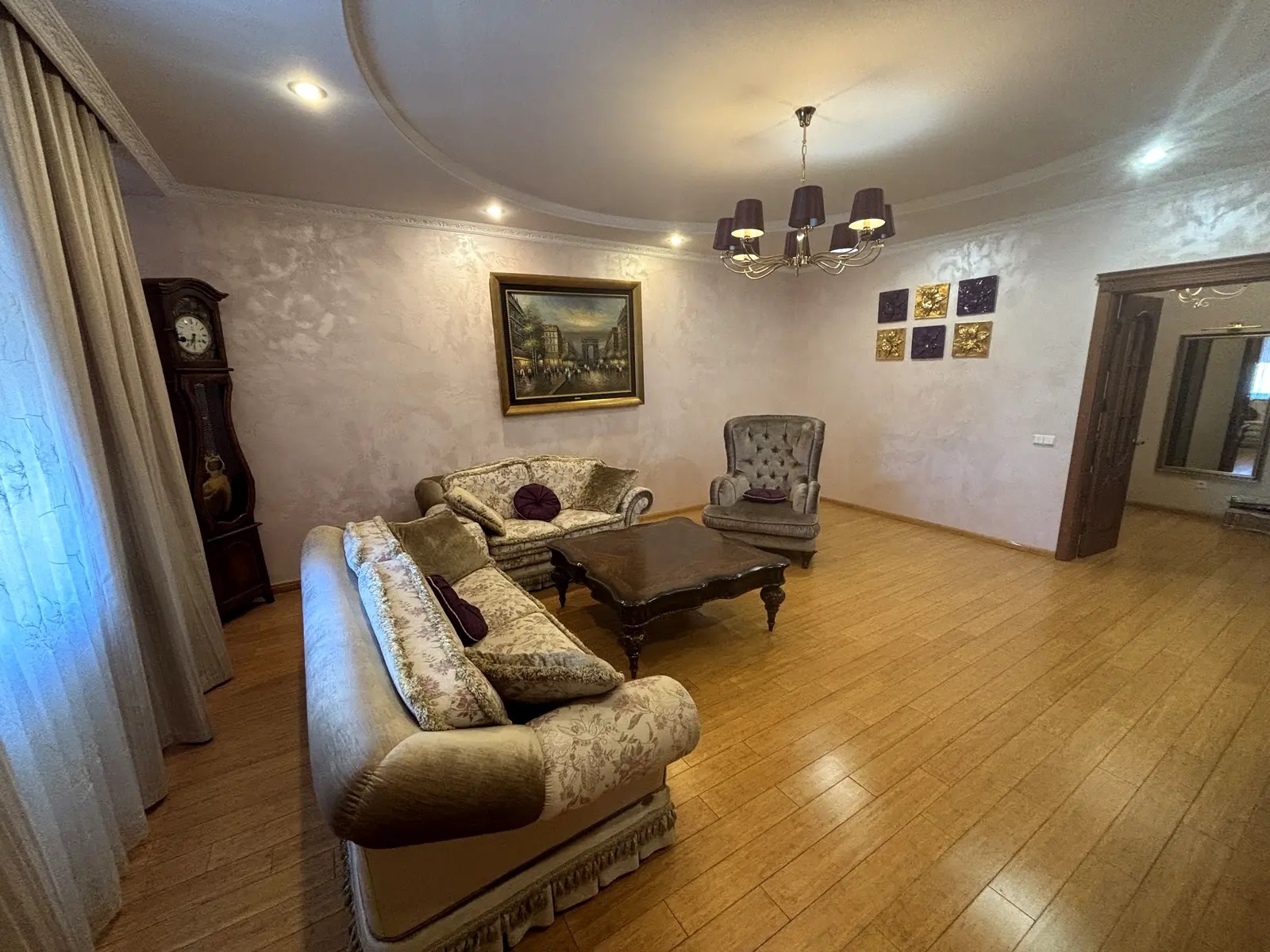Продажа 3-комнатной квартиры 135 м², Вышгородская ул., 45/2