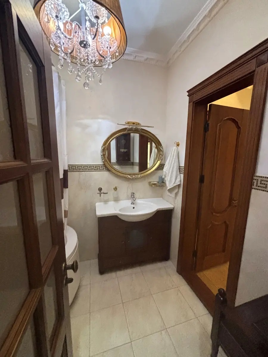 Продажа 3-комнатной квартиры 135 м², Вышгородская ул., 45/2