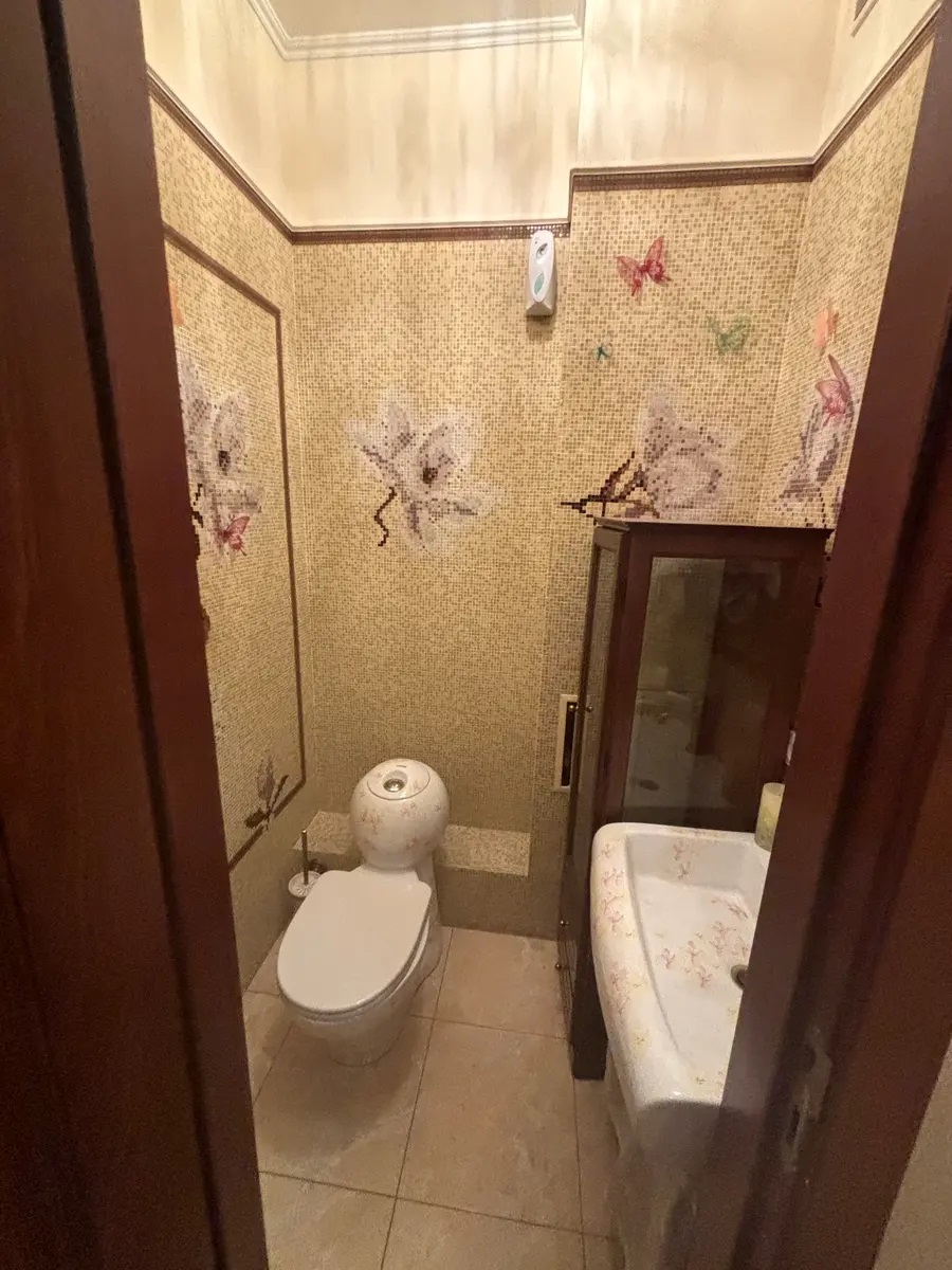 Продажа 3-комнатной квартиры 135 м², Вышгородская ул., 45/2