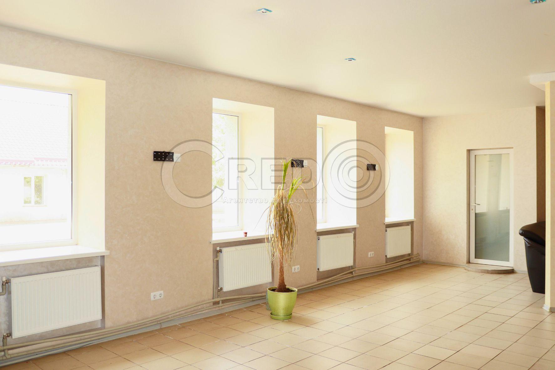 Продаж офісу 984.9 м², Каштанів вул.