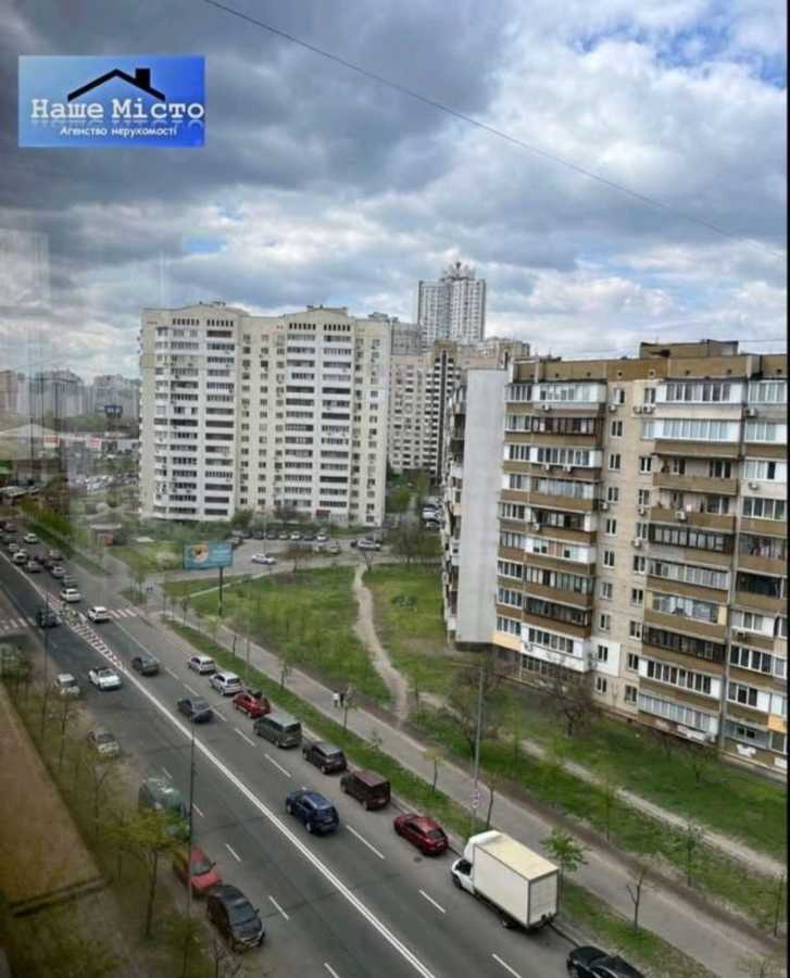 Аренда 2-комнатной квартиры 55 м², Михаила Донца ул., Драгоманова, 25